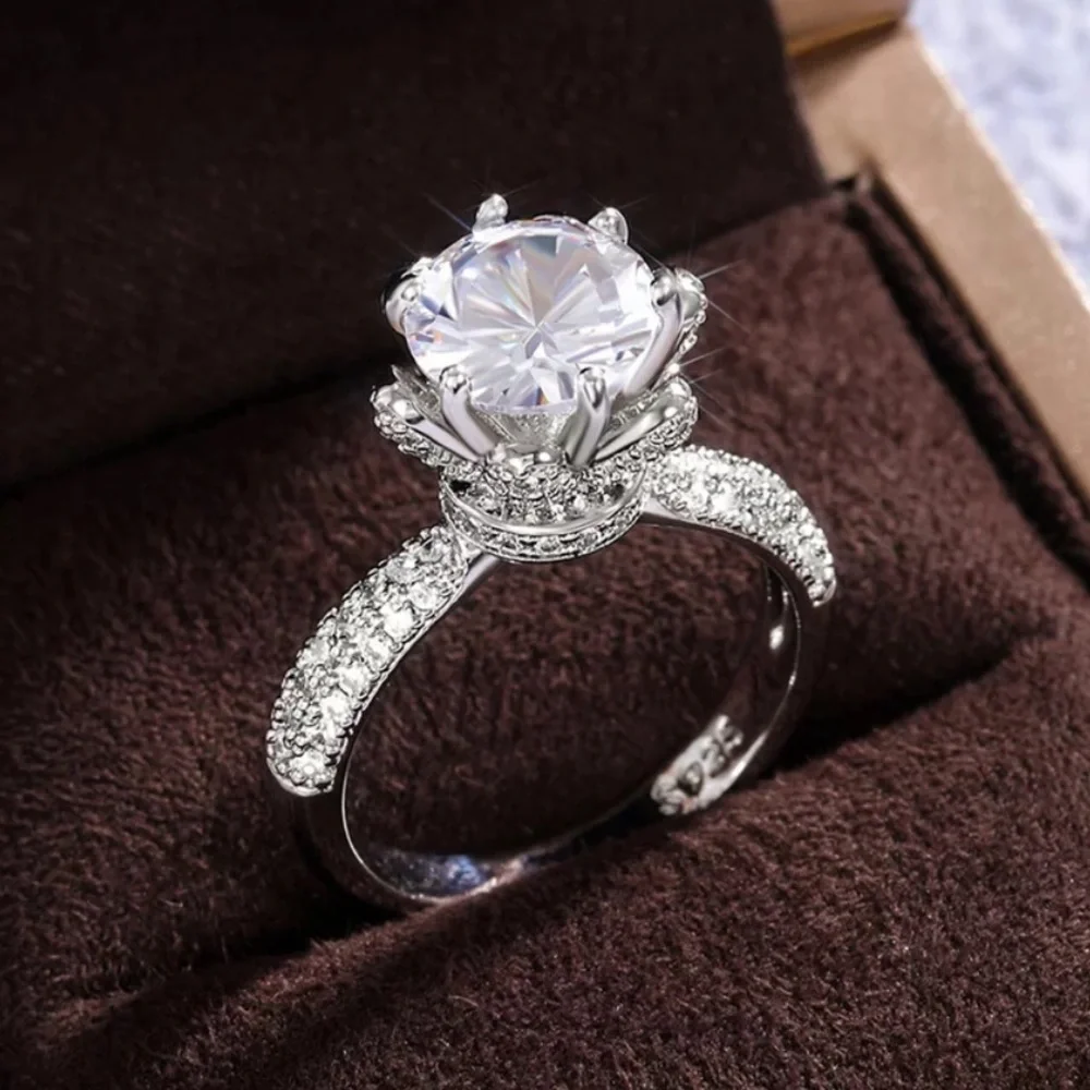 NEW LUXURY 925 STERLING SILVER FLOWERED DIAMOND RING, CUTE RING, SHINY RING. - Picture 4 of 7